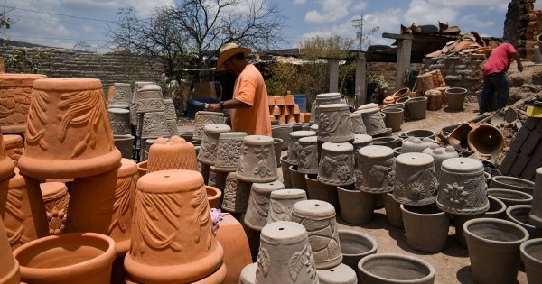 Jóvenes desdeñan alfarería en San Felipe hasta con programa federal